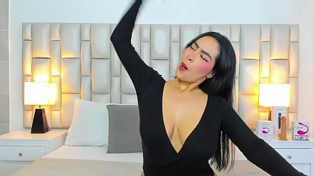 paola katy dicks online show from May 18, 8:03 pm