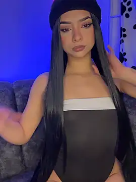 Snapshot of LARIISSAEVANS chatting on July 8, 3:55 am LARIISSAEVANS online show from July 8, 3:55 am