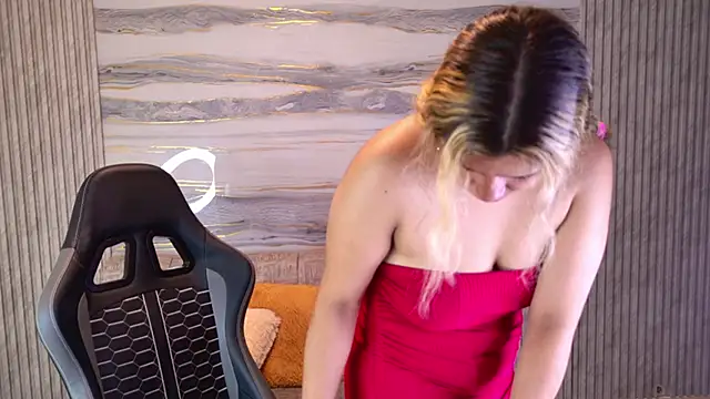 Sophie19   online show from May 10, 12:43 pm