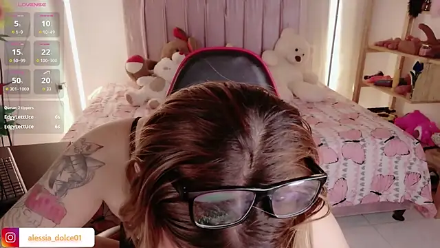 alessia dolce online show from March 30, 4:24 am