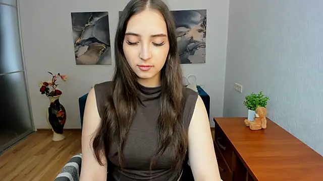 Effy Royse online show from April 2, 11:52 am