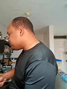 Snapshot of jhonedinsonhot chatting on February 16, 2:02 pm jhonedinsonhot online show from February 16, 2:02 pm