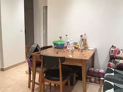 Snapshot of Zerllie chatting on April 15, 9:04 pm Zerllie online show from April 15, 9:04 pm