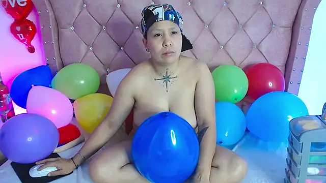 Snapshot of nat_evans8 chatting on March 31, 11:10 am nat evans8 online show from March 31, 11:10 am