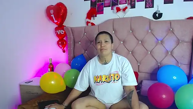 Snapshot of nat_evans8 chatting on April 4, 3:05 am nat evans8 online show from April 4, 3:05 am