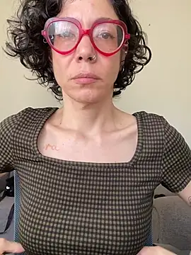 JeanneDuval8888 online show from May 1, 10:47 pm