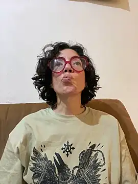 JeanneDuval8888 online show from May 8, 11:32 pm