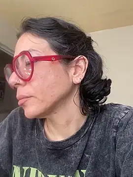 JeanneDuval8888 online show from May 16, 9:57 pm
