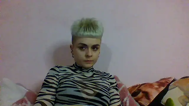 Snapshot of AlisaDear257 chatting on March 14, 2:00 pm AlisaDear257 online show from March 14, 2:00 pm