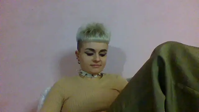 Snapshot of AlisaDear257 chatting on March 15, 1:06 pm AlisaDear257 online show from March 15, 1:06 pm