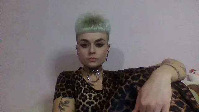 Snapshot of AlisaDear257 chatting on March 27, 5:56 pm AlisaDear257 online show from March 27, 5:56 pm