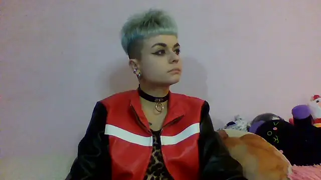 Snapshot of AlisaDear257 chatting on March 30, 10:05 am AlisaDear257 online show from March 30, 10:05 am