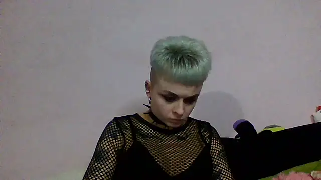 Snapshot of AlisaDear257 chatting on April 1, 6:38 pm AlisaDear257 online show from April 1, 6:38 pm