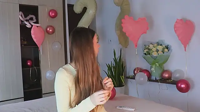 Snapshot of Your_Alisaa chatting on March 14, 2:39 am Your Alisaa online show from March 14, 2:39 am