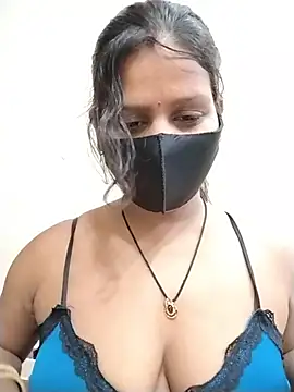 ankita077 online show from May 17, 5:20 pm