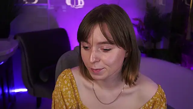 SofiaLuxuryy online show from April 20, 2:42 pm