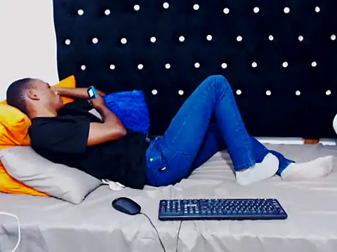 NtandoXx online show from April 3, 8:56 am