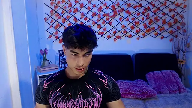 IanWest  online show from May 19, 8:59 pm