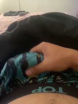 tuloncitoylk online show from February 11, 11:48 am