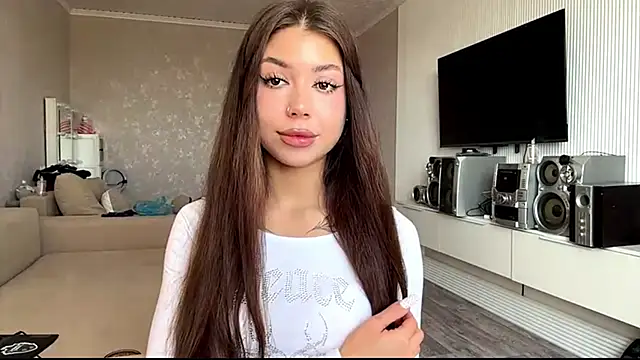 Snapshot of You_Club_Winx chatting on April 11, 7:13 am You Club Winx online show from April 11, 7:13 am