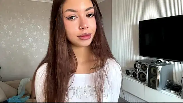Snapshot of You_Club_Winx chatting on April 11, 7:45 am You Club Winx online show from April 11, 7:45 am