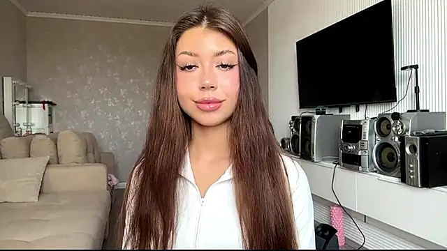 Snapshot of You_Club_Winx chatting on May 3, 7:25 am You Club Winx online show from May 3, 7:25 am