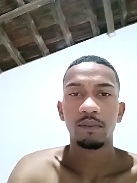 Snapshot of nego5628 chatting on March 20, 11:04 am nego5628 online show from March 20, 11:04 am