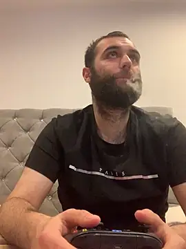 Snapshot of Mr_Findom chatting on February 10, 7:07 pm Mr Findom online show from February 10, 7:07 pm