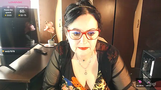 exiMIlf online show from March 24, 12:54 pm