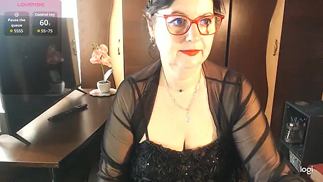 exiMIlf online show from March 31, 12:16 pm