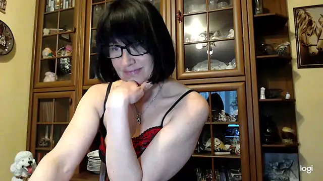 Snapshot of Vlastelina chatting on April 9, 2:00 pm Vlastelina online show from April 9, 2:00 pm