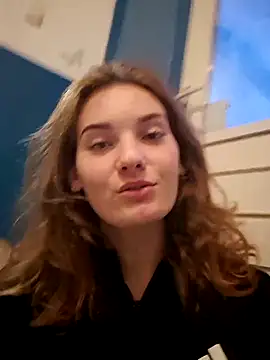 Snapshot of sweetsophie69 chatting on April 9, 6:46 pm sweetsophie69 online show from April 9, 6:46 pm