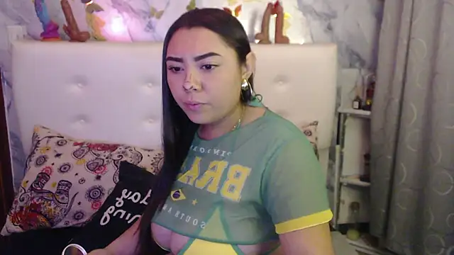 Snapshot of Nicolelewllss chatting on March 10, 10:09 am Nicolelewllss online show from March 10, 10:09 am