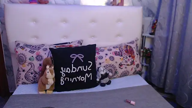 Snapshot of Nicolelewllss chatting on March 16, 10:08 am Nicolelewllss online show from March 16, 10:08 am