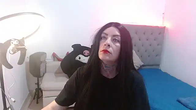 mia vantt online show from March 28, 9:25 pm