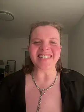 Snapshot of Laura-Loveyou chatting on March 28, 6:07 pm Laura-Loveyou online show from March 28, 6:07 pm