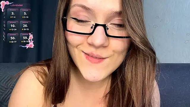 BunnyFleur online show from April 5, 5:10 pm