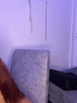 Snapshot of TiffanySander chatting on March 10, 6:29 am TiffanySander online show from March 10, 6:29 am