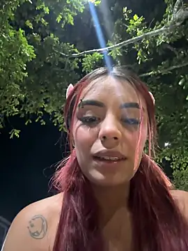 Snapshot of TiffanySander chatting on March 21, 3:22 am TiffanySander online show from March 21, 3:22 am