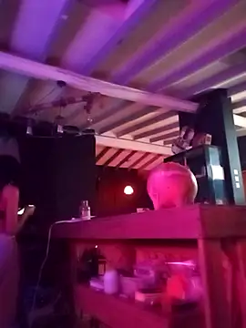 Snapshot of Kitty_House2 chatting on February 13, 4:30 am Kitty House2 online show from February 13, 4:30 am