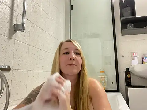 Ninimaus online show from February 16, 7:21 pm