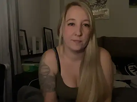 Ninimaus online show from March 12, 8:15 pm