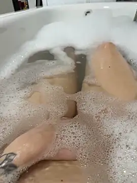 Ninimaus online show from April 1, 8:17 pm