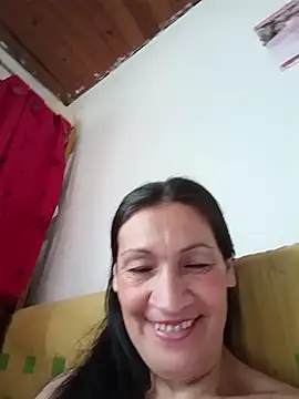 Layla Zaid online show from March 18, 4:21 pm