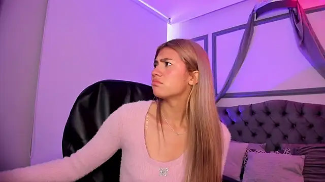 Snapshot of Chris_Velvett chatting on March 20, 2:11 pm Chris Velvett online show from March 20, 2:11 pm