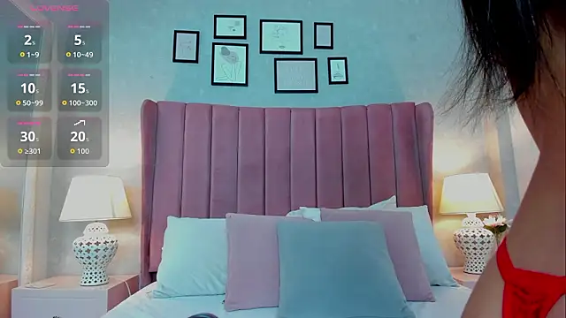 NataliaRivera  online show from February 24, 11:52 am