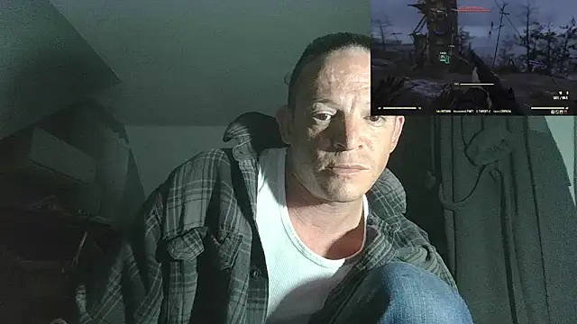 Snapshot of ShadowLove85 chatting on May 2, 1:10 am ShadowLove85 online show from May 2, 1:10 am