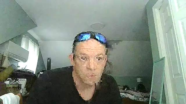 Snapshot of ShadowLove85 chatting on May 12, 3:53 pm ShadowLove85 online show from May 12, 3:53 pm