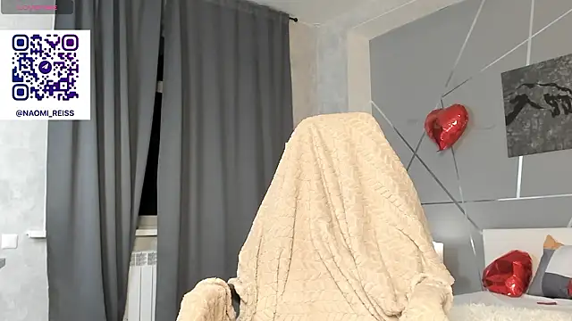 naomi reiss online show from March 30, 12:00 am