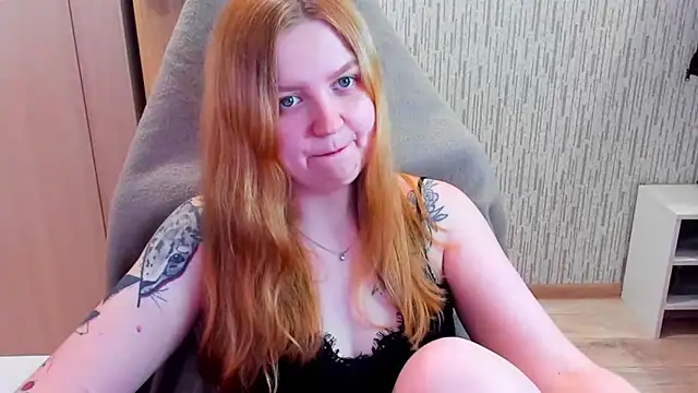 AnitaXVine online show from May 17, 7:54 pm